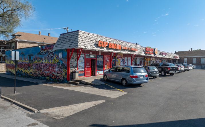 Pictures of Retail property located at 3244 W 55th St, Chicago, IL 60632 for lease - image #1