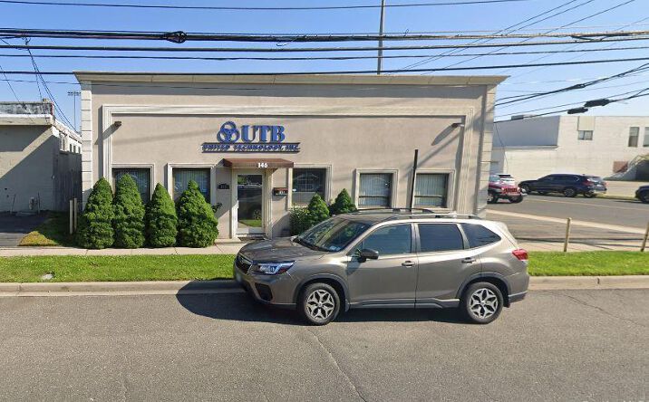 Pictures of Office property located at 146 E 2nd Street, North Hempstead, NY 11501 for lease - image #1
