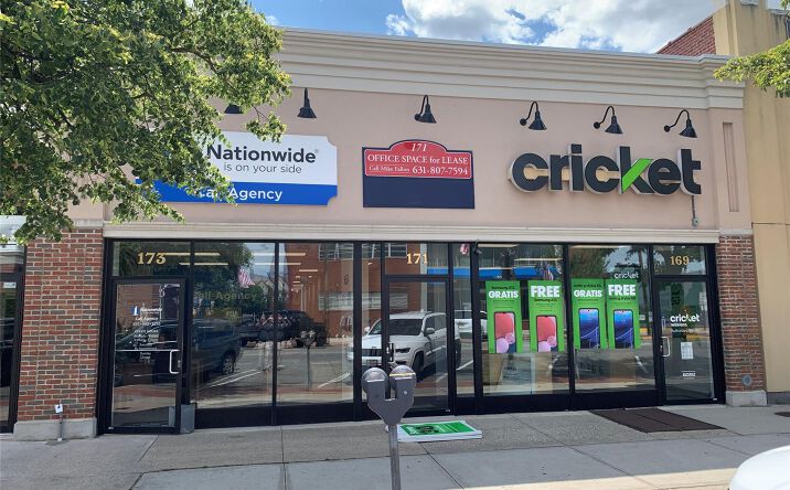 Pictures of Office property located at 171 S Wellwood Avenue Suite A, Babylon, NY 11757 for lease - image #1