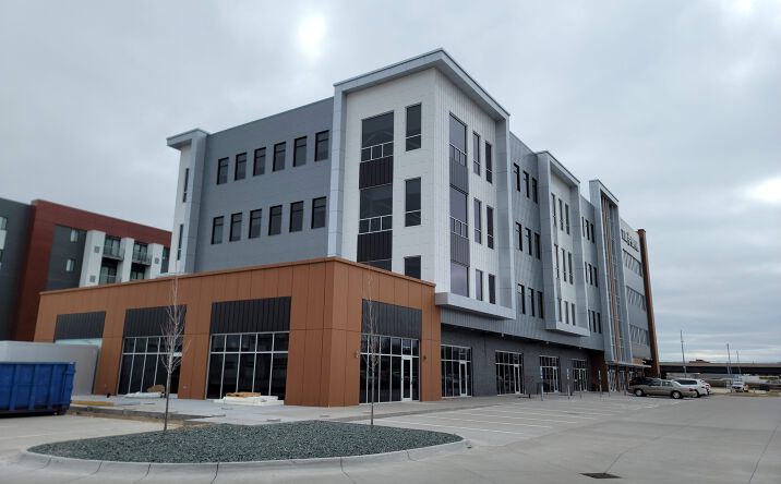 Pictures of Office property located at 1551 Grant St, Bettendorf, IA 52722 for lease - image #1