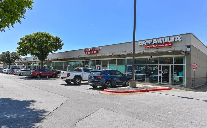 Pictures of Retail property located at 3601 W William Cannon Dr, Austin, TX 78749 for lease - image #1