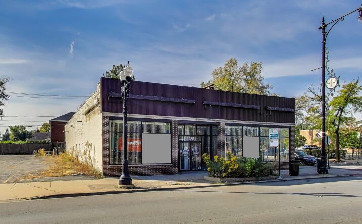 Pictures of Retail property located at 2255 W 95th Street, Chicago, IL 60643 for lease - image #1
