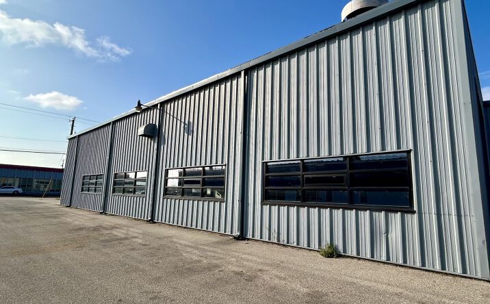 Pictures of Industrial property located at 207 Causeway Blvd, La Crosse, WI 54603 for lease - image #1