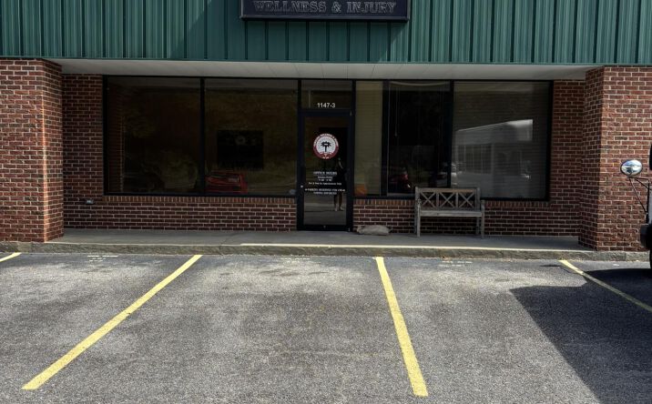 Pictures of Office, Retail property located at 1147 N Guignard Drive #Unit 3, Sumter, SC 29150 for lease - image #1