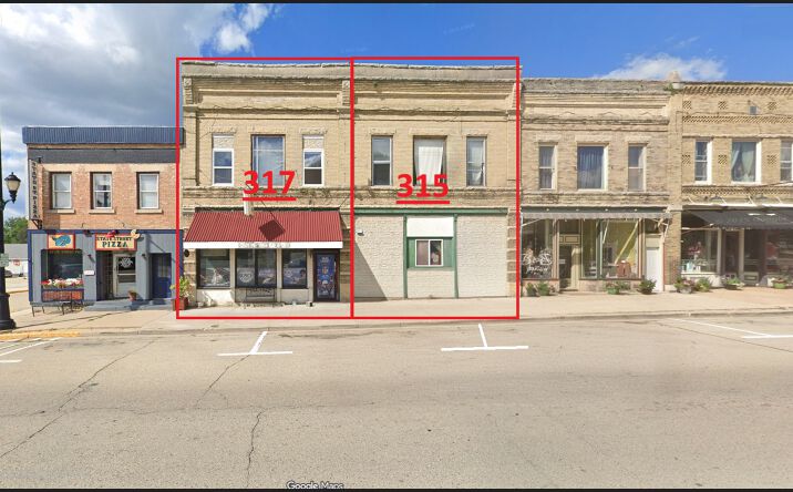 317 W State St, Fox Lake, WI 53933 | Crexi.com
