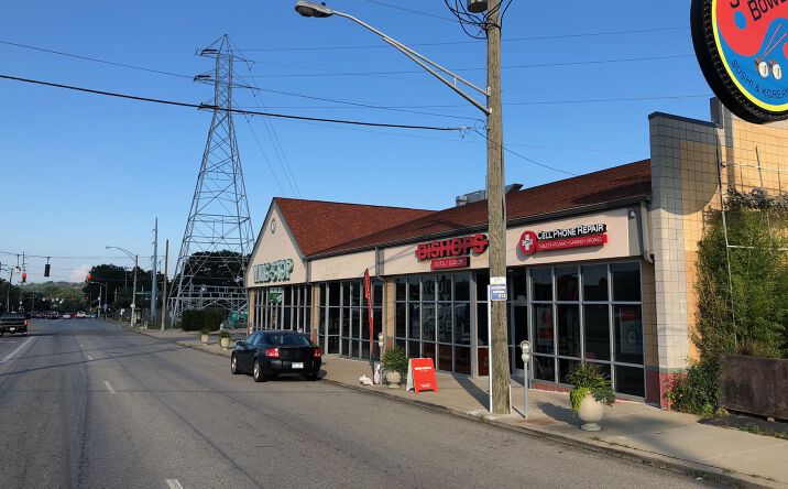 Pictures of Retail property located at 3363 Madison Rd, Cincinnati, OH 45209 for lease - image #1