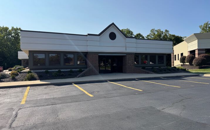 Pictures of Office property located at 5710 Coventry Ln, Fort Wayne, IN 46804 for lease - image #1