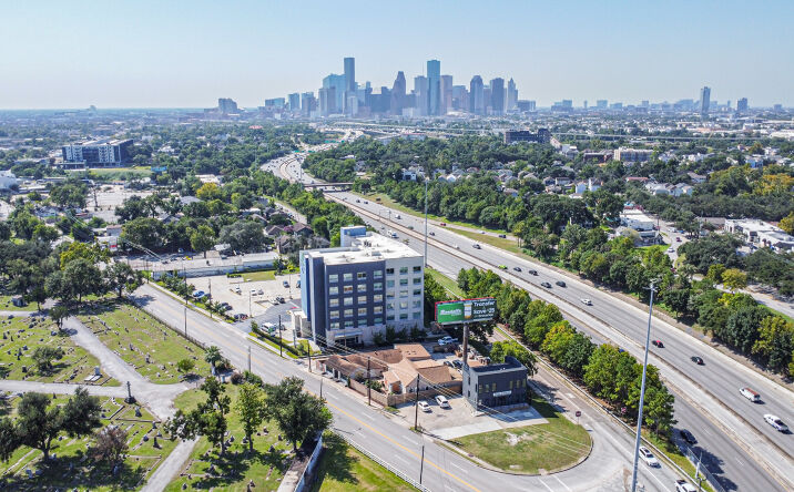 3505 N Main St, Houston, TX 77009 | Crexi.com