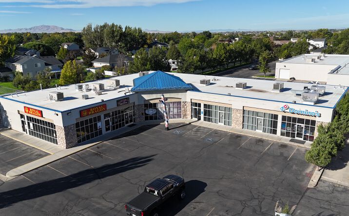Pictures of Retail, Restaurant property located at 5635 S 3500 W, Roy, UT 84067 for lease - image #1