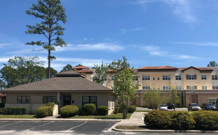 Pictures of Special Purpose property located at 1543 KINGSLEY Avenue 19, Orange Park, FL 32073 for lease - image #1