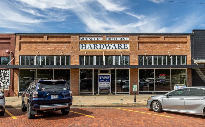 Pictures of Retail, Office, Restaurant property located at 406 15th St, Canyon, TX 79015 for lease - image #1