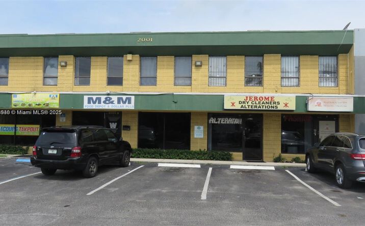 Pictures of Office property located at 2001 N Dixie Hwy, Pompano Beach, FL 33060 for lease - image #1