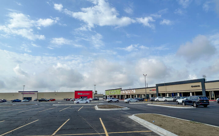 Pictures of Retail property located at SEQ Veterans Blvd & David Dr, Metairie, LA 70003 for lease - image #1