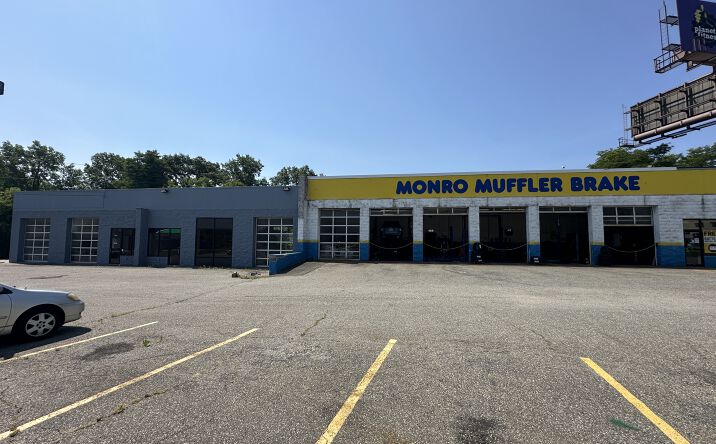 Pictures of Retail property located at 451 Memorial Dr, Chicopee, MA 01020 for lease - image #1