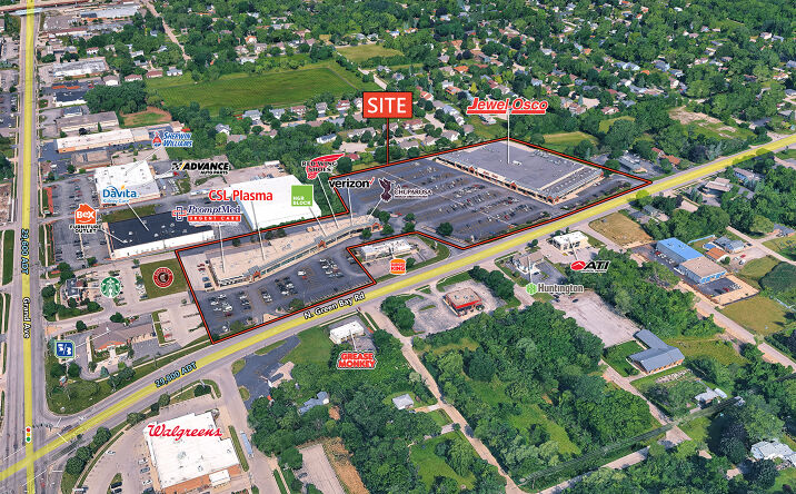 Pictures of Retail property located at 724 N Green Bay Rd, Waukegan, IL 60085 for lease - image #1