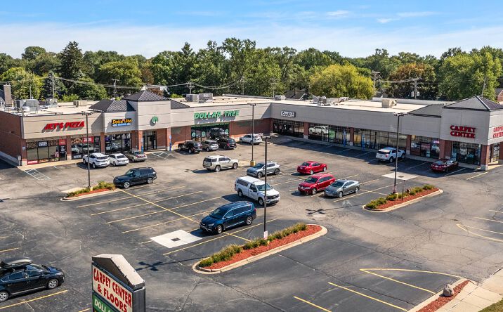 Pictures of Retail property located at 46260-46370 Van Dyke Ave, Shelby Twp, MI 48317 for lease - image #1
