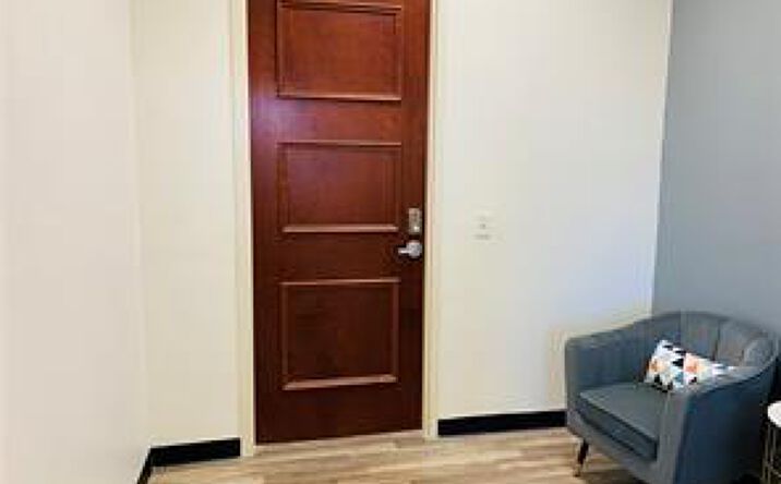 Pictures of Office property located at 7065 Westpointe Blvd, Orlando, FL 32835 for lease - image #1