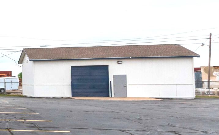Pictures of Industrial property located at 3005 S Fillmore St, Amarillo, TX 79110 for lease - image #1
