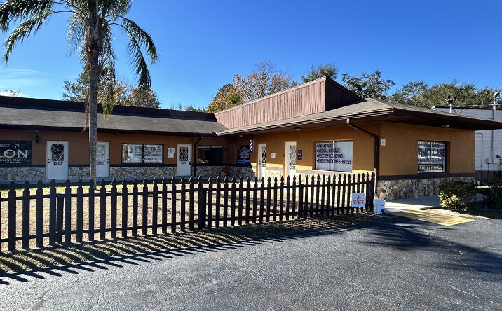 Pictures of Retail, Office property located at 6209 Deltona Boulevard, Spring Hill, FL 34606 for lease - image #1