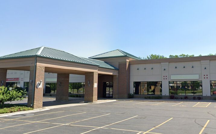Pictures of Retail, Office, Industrial property located at 1866 N Casaloma Dr, Appleton, WI 54913 for lease - image #1