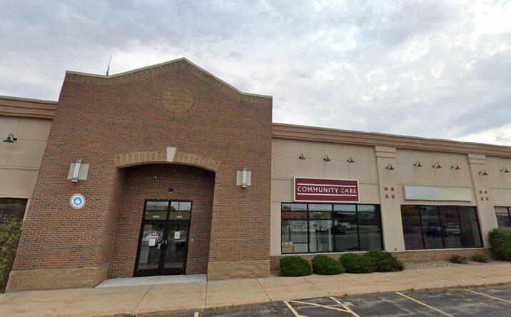 Pictures of Retail, Office, Restaurant property located at 1826 N Casaloma Dr, Appleton, WI 54913 for lease - image #1