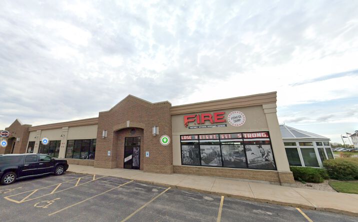Pictures of Retail, Office, Restaurant property located at 1764 N Casaloma Dr, Appleton, WI 54913 for lease - image #1