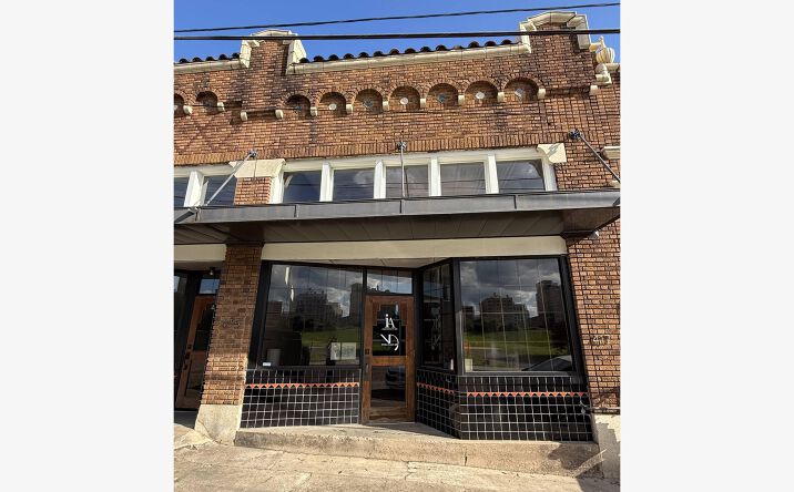 Pictures of Retail, Office property located at 417 Lake St, Shreveport, LA 71101 for lease - image #1