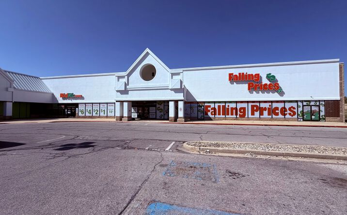 Pictures of Retail property located at 5327 Coldwater Rd, Fort Wayne, IN 46825 for lease - image #1