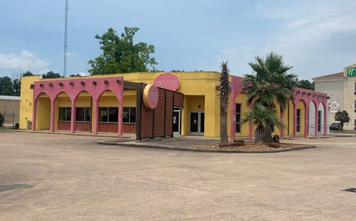 Pictures of Retail property located at 7150 Eastex Fwy, Beaumont, TX 77708 for lease - image #1