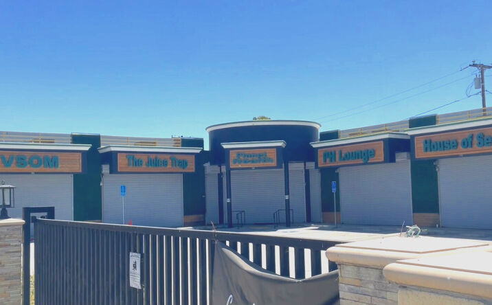 Pictures of Retail property located at 546 W Compton Blvd, Compton, CA 90220 for lease - image #1