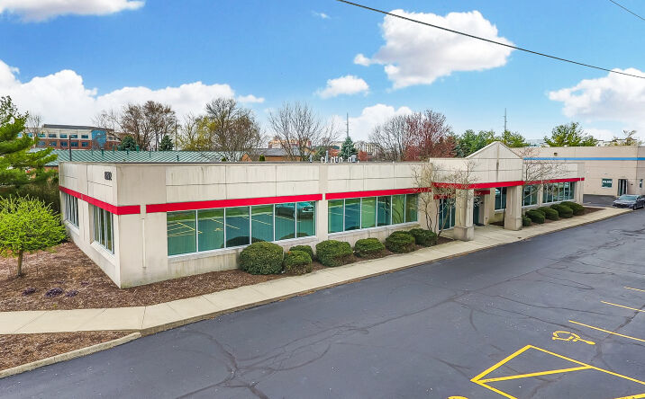 Pictures of Office property located at 8692 Olde Worthington Rd, Westerville, OH 43082 for lease - image #1