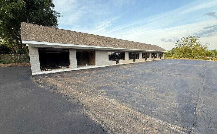 Pictures of Retail, Office property located at 320 E King St, King, NC 27021 for lease - image #1