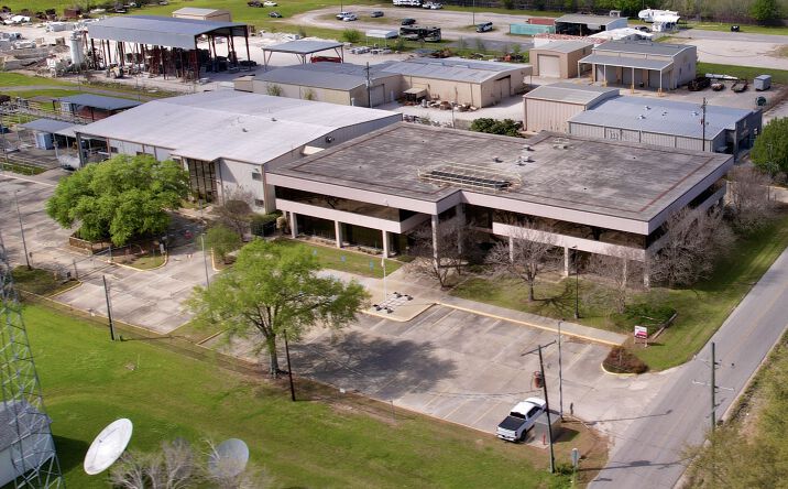 Pictures of Office, Industrial, Special Purpose property located at 200 Galbert Rd, Lafayette, LA 70506 for lease - image #1