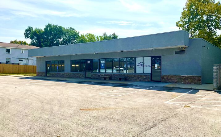 Pictures of Retail, Office, Special Purpose property located at 11525 E US Hwy 24, Independence, MO 64054 for lease - image #1