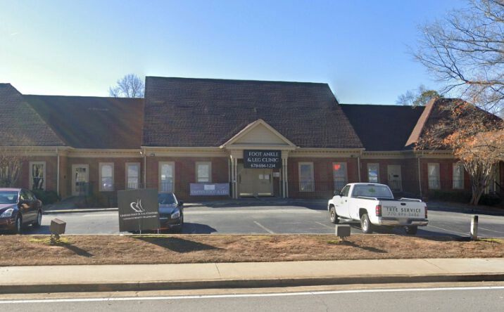 Pictures of Office, Retail property located at 3867 Holcomb Bridge Rd, Norcross, GA 30092 for lease - image #1