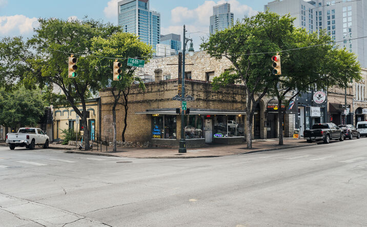 Pictures of Restaurant property located at 510 Neches St, Austin, TX 78701 for lease - image #1
