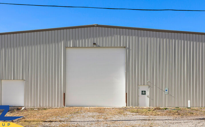 Pictures of Industrial property located at 2430 Funston Dr, Youngstown, OH 44510 for lease - image #1