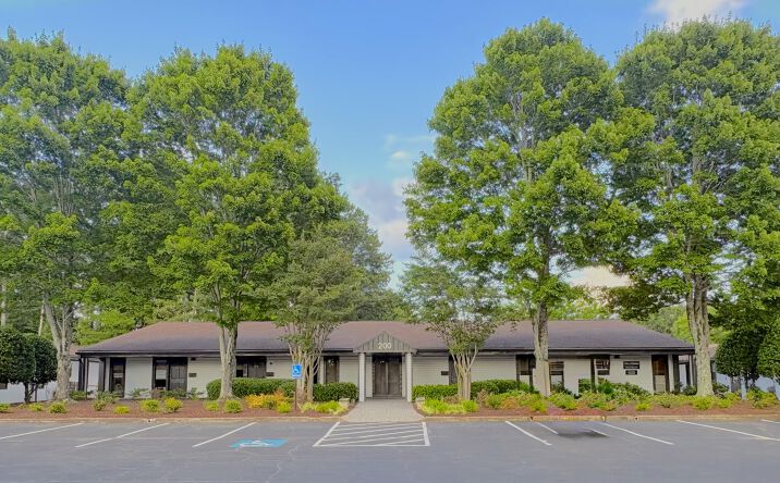 Pictures of Retail, Office property located at 2790 Sandy Plains Rd, Marietta, GA 30066 for lease - image #1