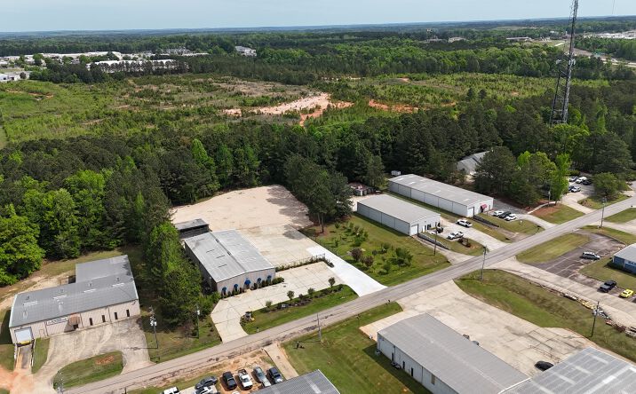 Pictures of Industrial property located at 109 Corporate Park E Dr, LaGrange, GA 30241 for lease - image #1