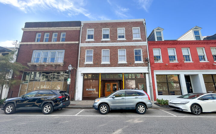 Pictures of Office property located at 459 Dauphin St, Mobile, AL 36602 for lease - image #1