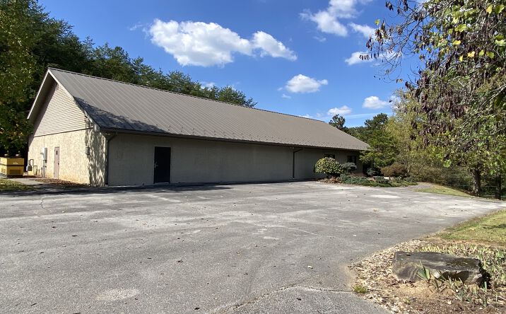Pictures of Retail, Office, Special Purpose property located at 1419 Chapman Hwy, Sevierville, TN 37876 for lease - image #1
