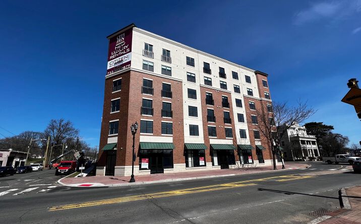 Pictures of Retail property located at 507 E Main St, Bound Brook, NJ 08805 for lease - image #1