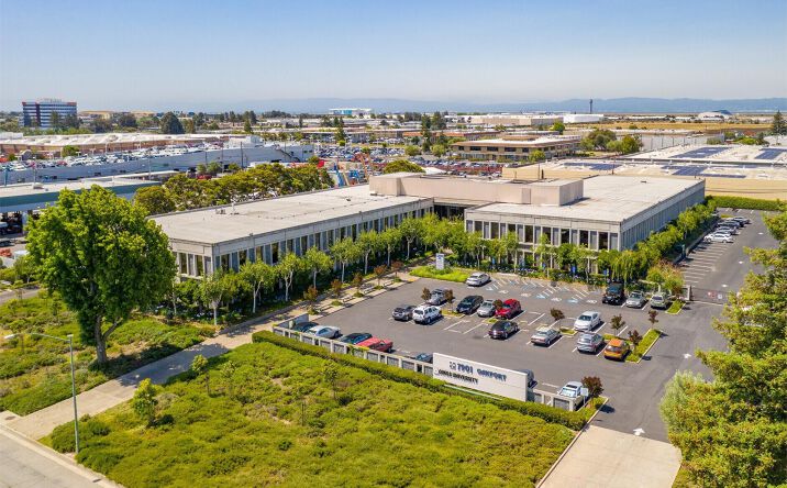 Pictures of Office property located at 7901 Oakport St, Oakland, CA 94621 for lease - image #1