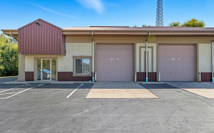 Pictures of Industrial property located at 880 Madison Street, Crown Point, IN 46307 for lease - image #1