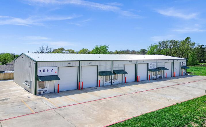 Pictures of Retail, Office, Industrial property located at 2410 Frisco Rd, Sherman, TX 75090 for lease - image #1