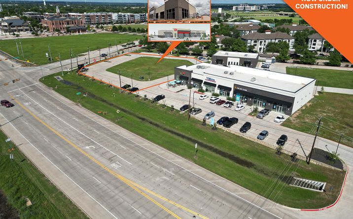 Pictures of Retail property located at 700 US-377, Roanoke, TX 76262 for lease - image #1