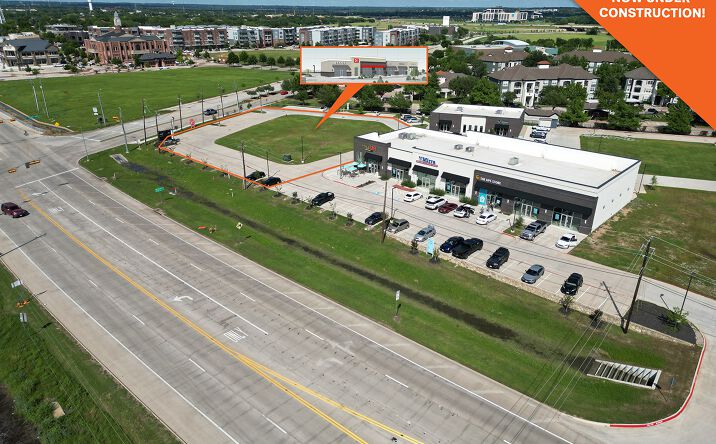 Pictures of Retail property located at 700 US-377, Roanoke, TX 76262 for lease - image #1