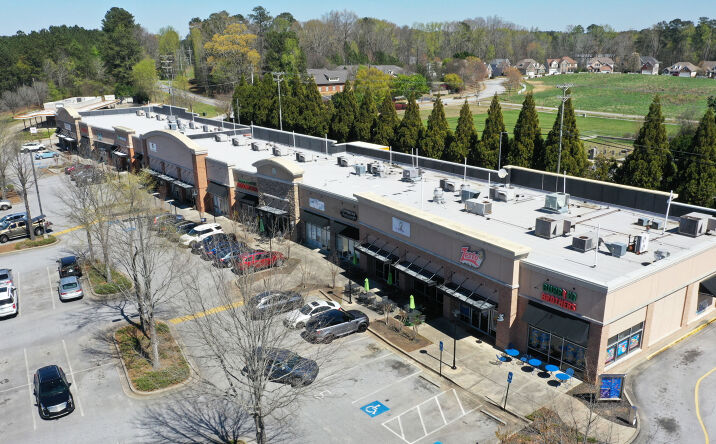 Pictures of Retail property located at 22 Carriage Oaks Dr, Tyrone, GA 30290 for lease - image #1