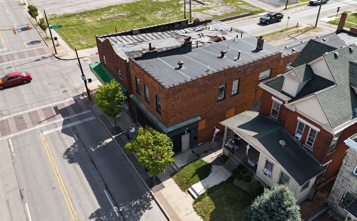 Pictures of Retail property located at 1029 E Livingston Ave, Columbus, OH 43205 for lease - image #1