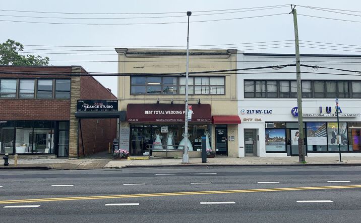 Pictures of Office property located at 217-14 Northern Blvd, bayside, NY 11361 for lease - image #1